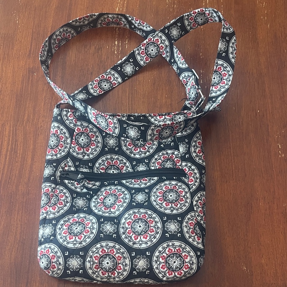 Patterned Black Crossbody Bag with Red Accents — Lightweight Everyday Style